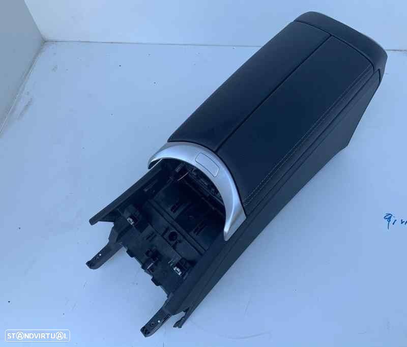 APOIO DE BRAÇOS CENTRAL MERCEDES-BENZ CLASSE C COUPÉ 2018 - 1