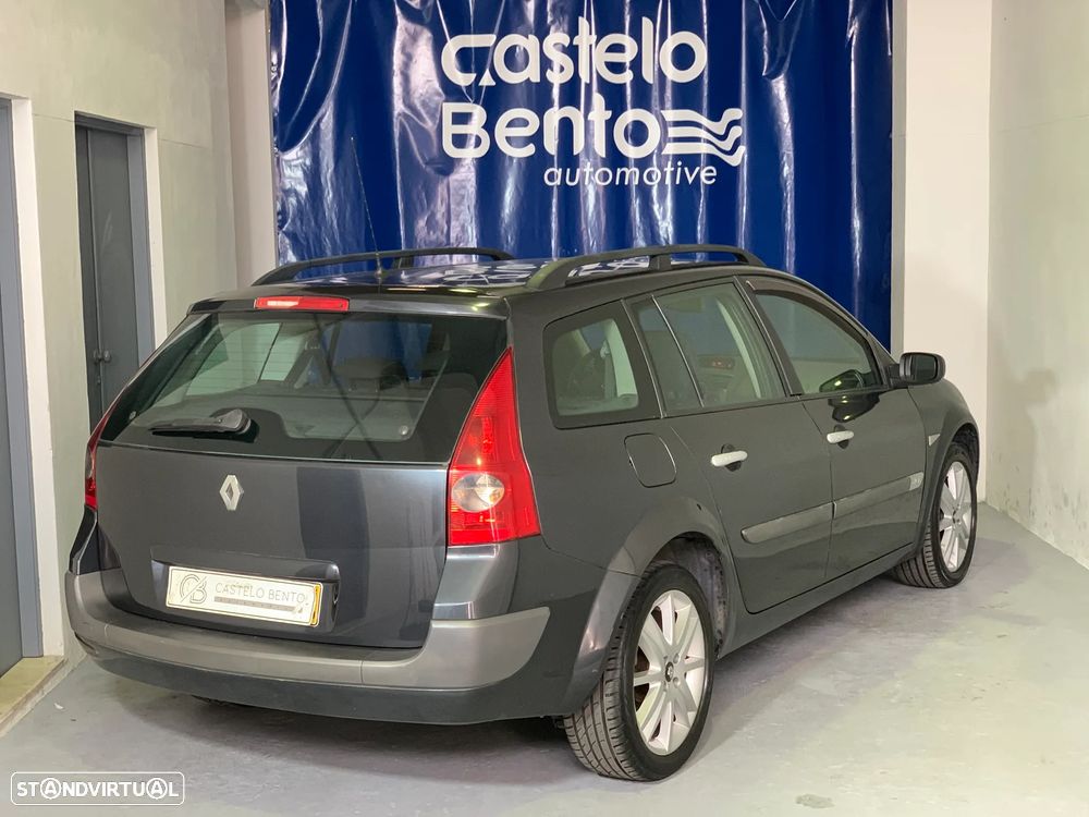 Renault Mégane Break 1.5 dCi Dynamique Luxe - 4