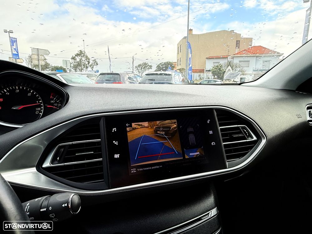 Peugeot 308 SW BlueHDi 130 EAT8 Stop & Start Active Pack - 15