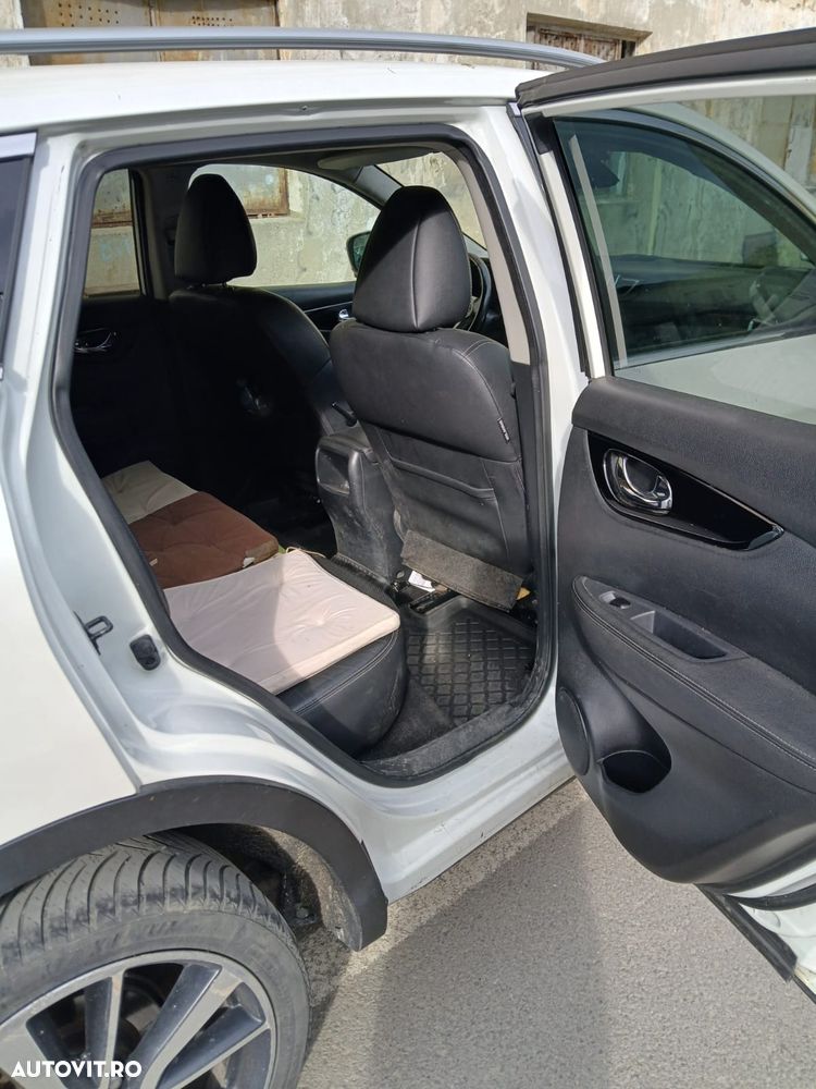 Nissan Qashqai 1.6 dCi DPF 4x4 Start/Stop 360 - 15