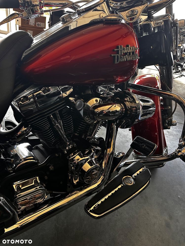 Harley-Davidson Touring Road King - 10