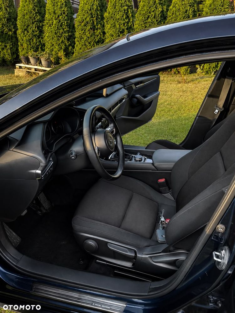 Mazda 3 e-SKYACTIV-G 2.0 M HYBRID - 21