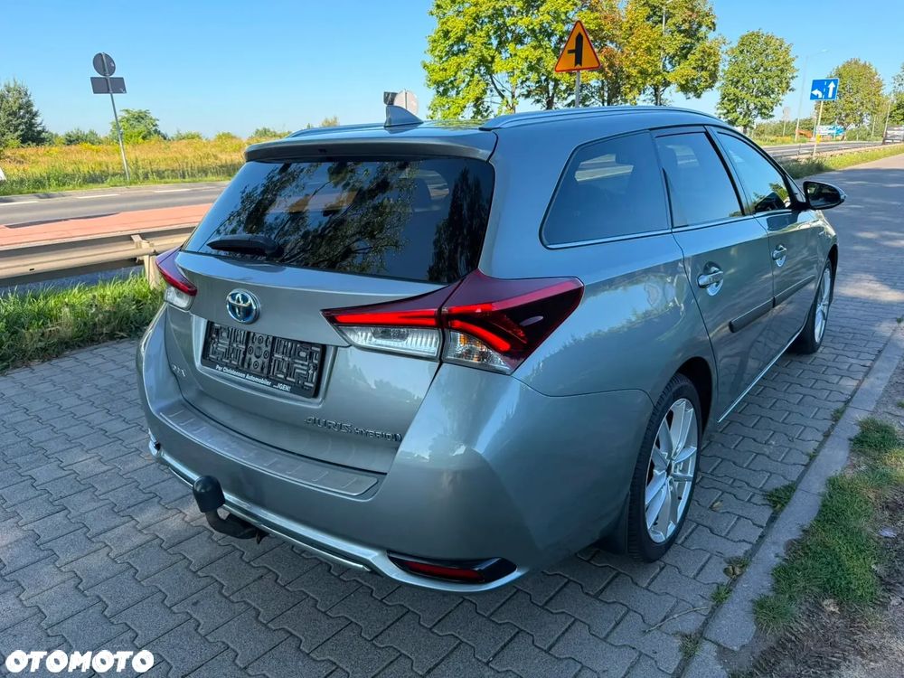 Toyota Auris 1.8 HSD Luna - 6