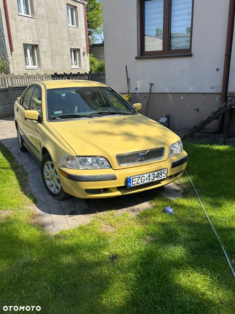 Volvo S40 - 1