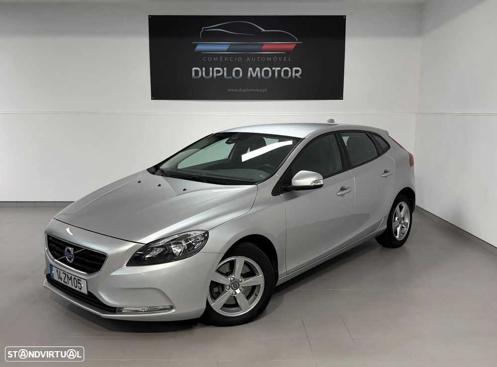 Volvo V40 D2 Geartronic Momentum - 1