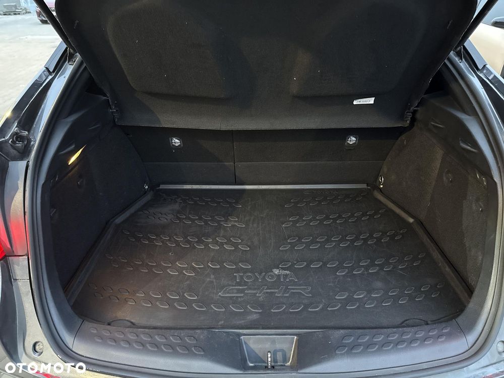 Toyota C-HR 2.0 Hybrid Executive - 11