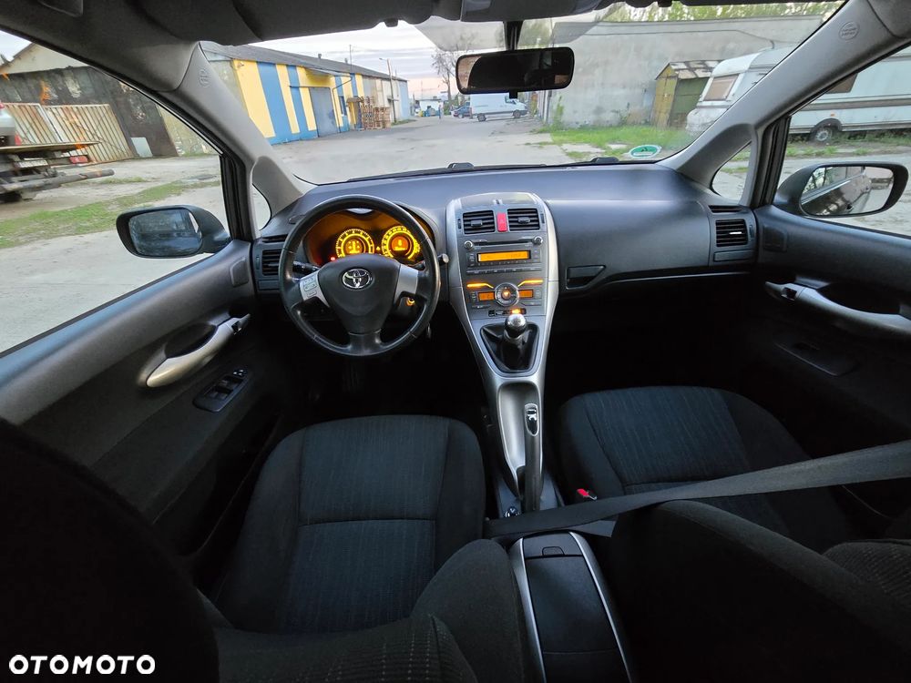 Toyota Auris 1.4 VVT-i Sol - 22