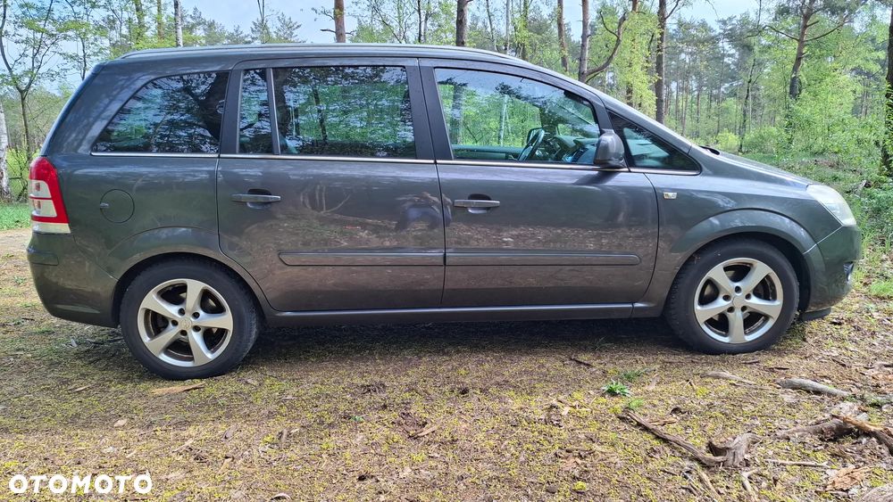 Opel Zafira 1.8 - 4