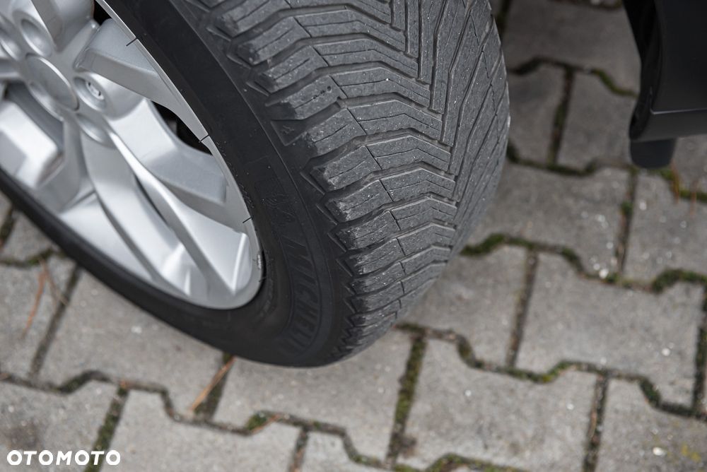 Land Rover Discovery Sport - 33