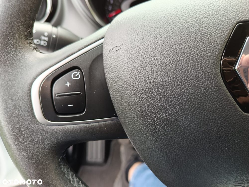 Renault Captur - 16