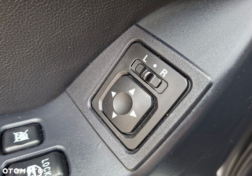 Mitsubishi Lancer - 25