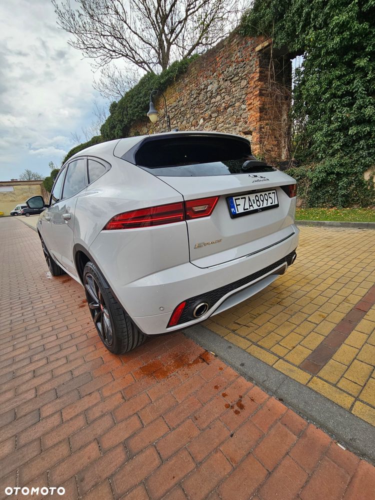 Jaguar E-Pace 2.0 i4D AWD R-Dynamic - 9