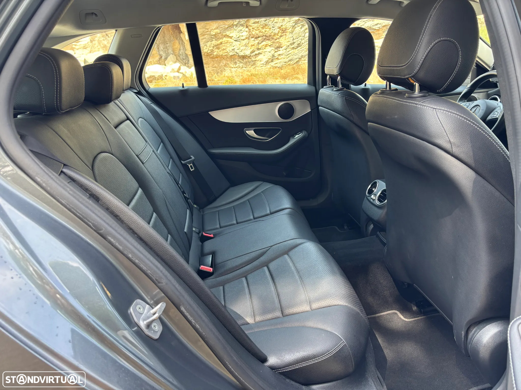Mercedes-Benz C 300 h Avantgarde - 13