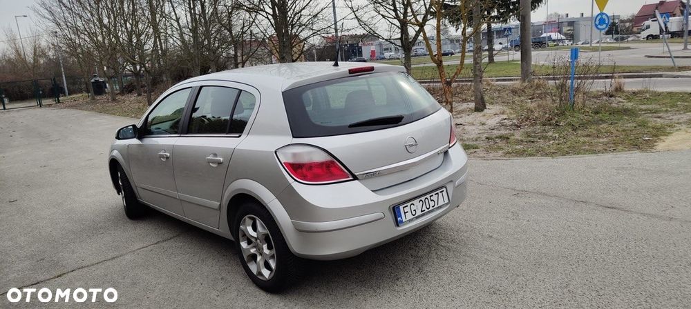 Opel Astra 1.6 - 4