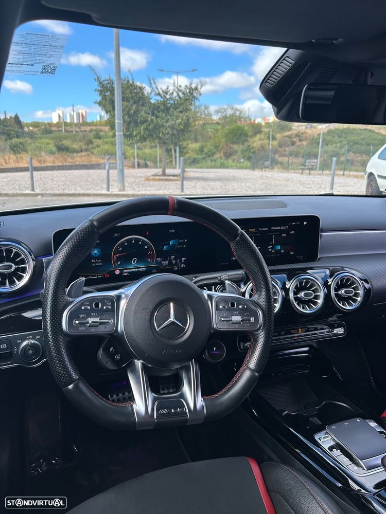 Mercedes-Benz A 35 AMG 4Matic - 10