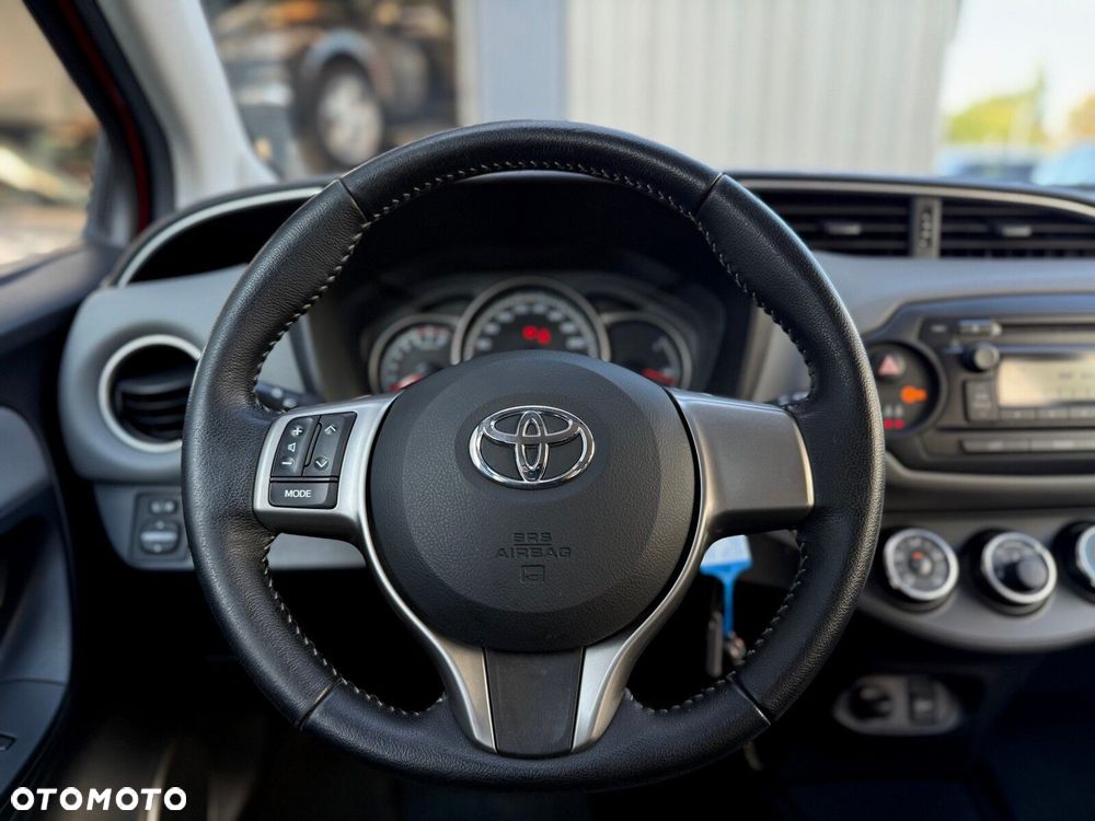 Toyota Yaris 1.0 Premium EU6 - 16