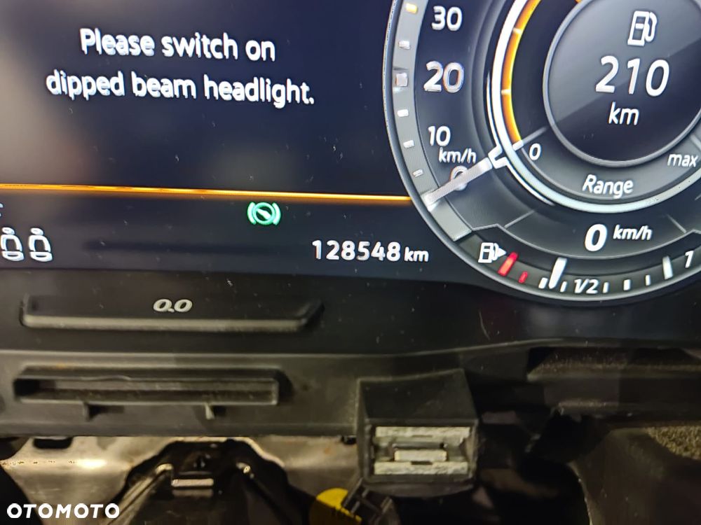 Volkswagen Tiguan - 32