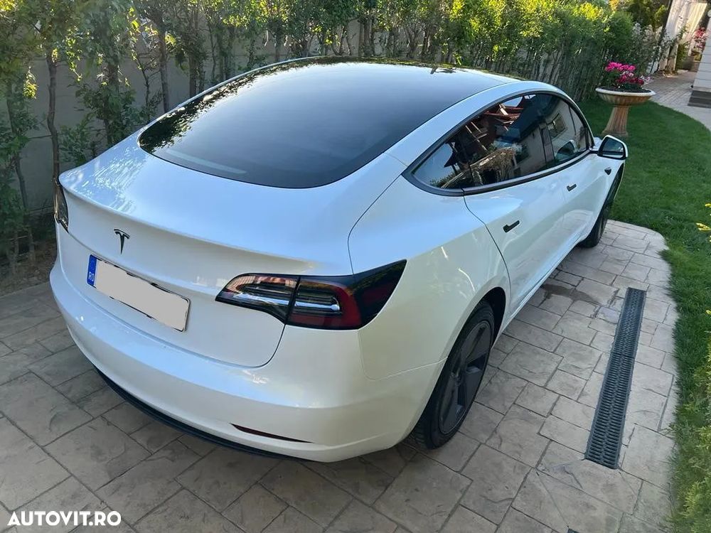 Tesla Model 3 Long Range - 5