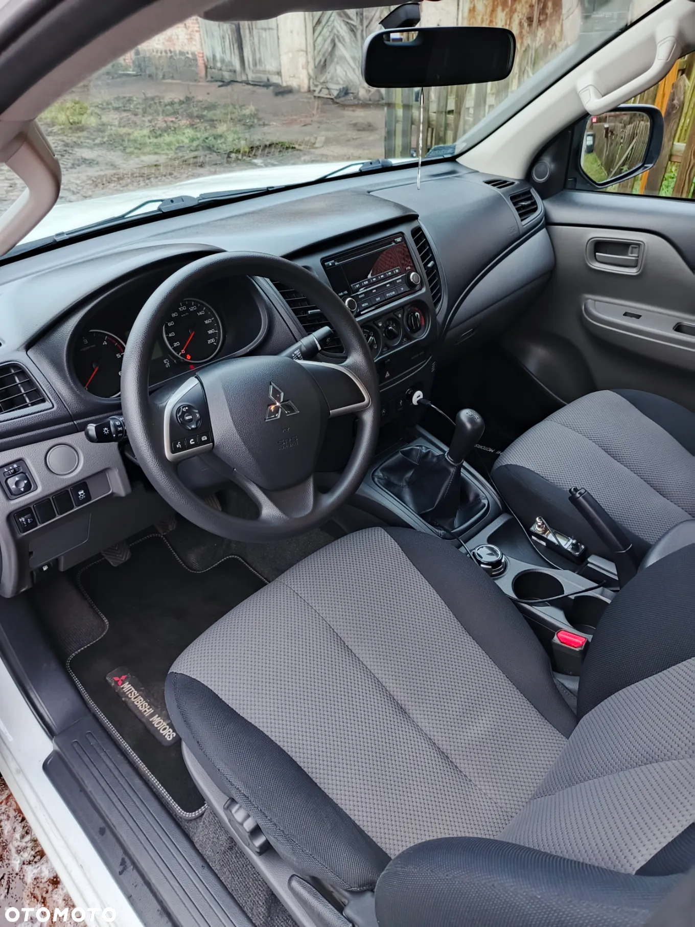 Mitsubishi L200 2.4 d CC Invite EU6 - 9