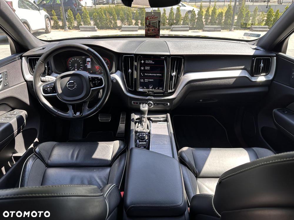 Volvo XC 60 D4 R-Design - 12