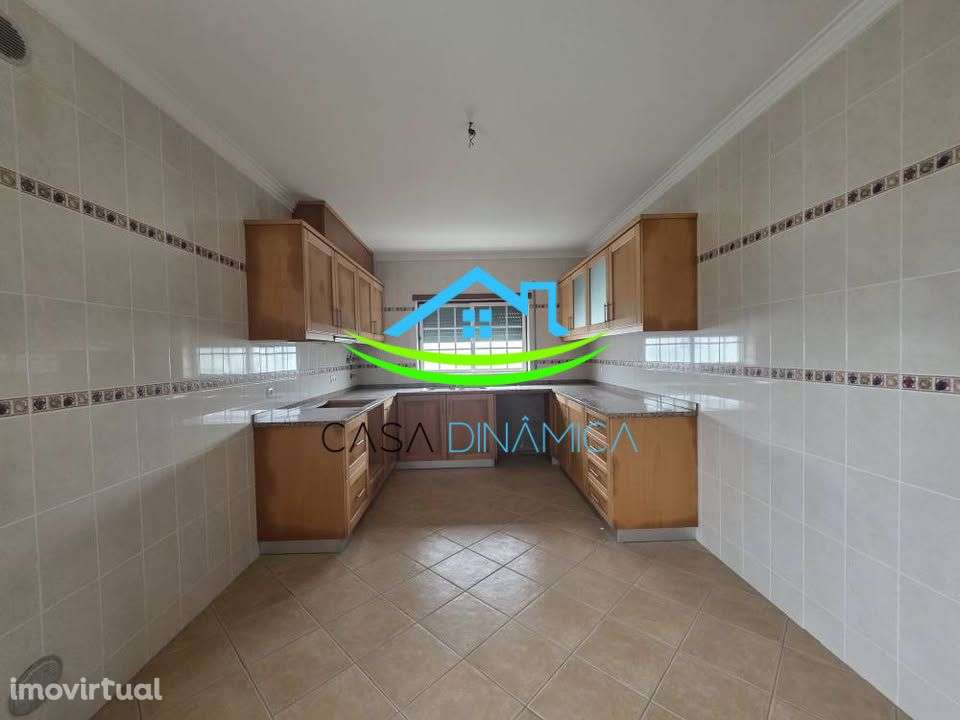 Moradia Como Nova, Nunca Habitada – Oportunidade em Alhadas - Grande imagem: 2/35