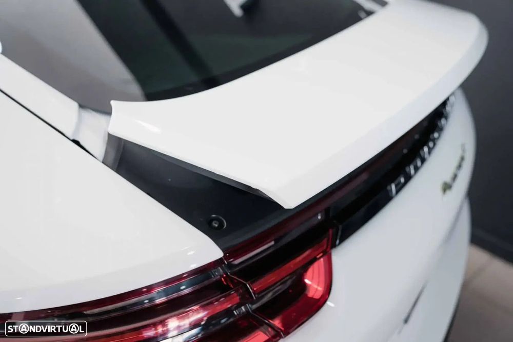 Porsche Panamera 4 E-Hybrid Platinum Edition - 5