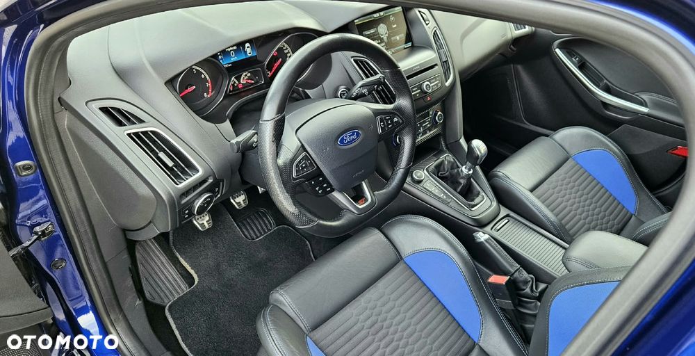 Ford Focus 2.0 EcoBoost ST-2 - 8