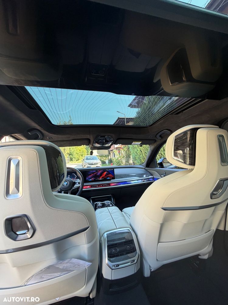 BMW Seria 7 - 11