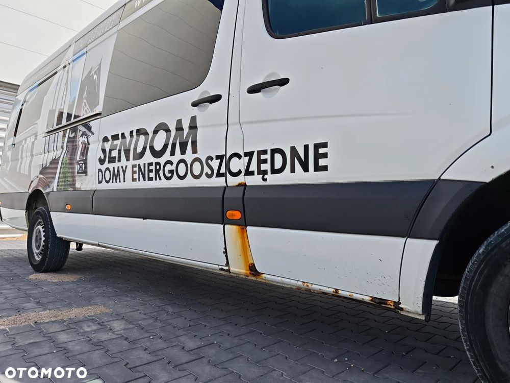 Mercedes-Benz Sprinter - 14
