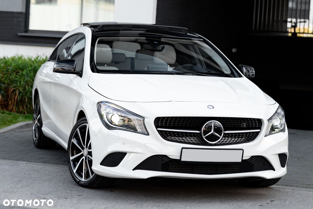 Mercedes-Benz CLA Shooting Brake 200 7G-DCT AMG Line - 4