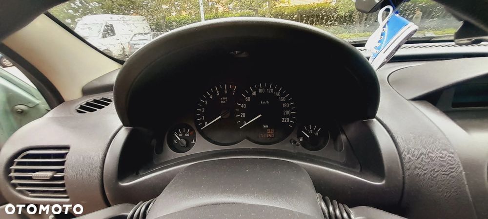 Opel Corsa 1.2 16V - 1