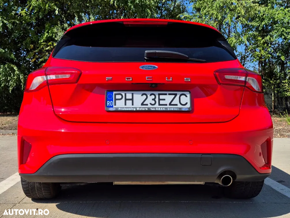 Ford Focus 2.0 EcoBlue Titanium Business - 11