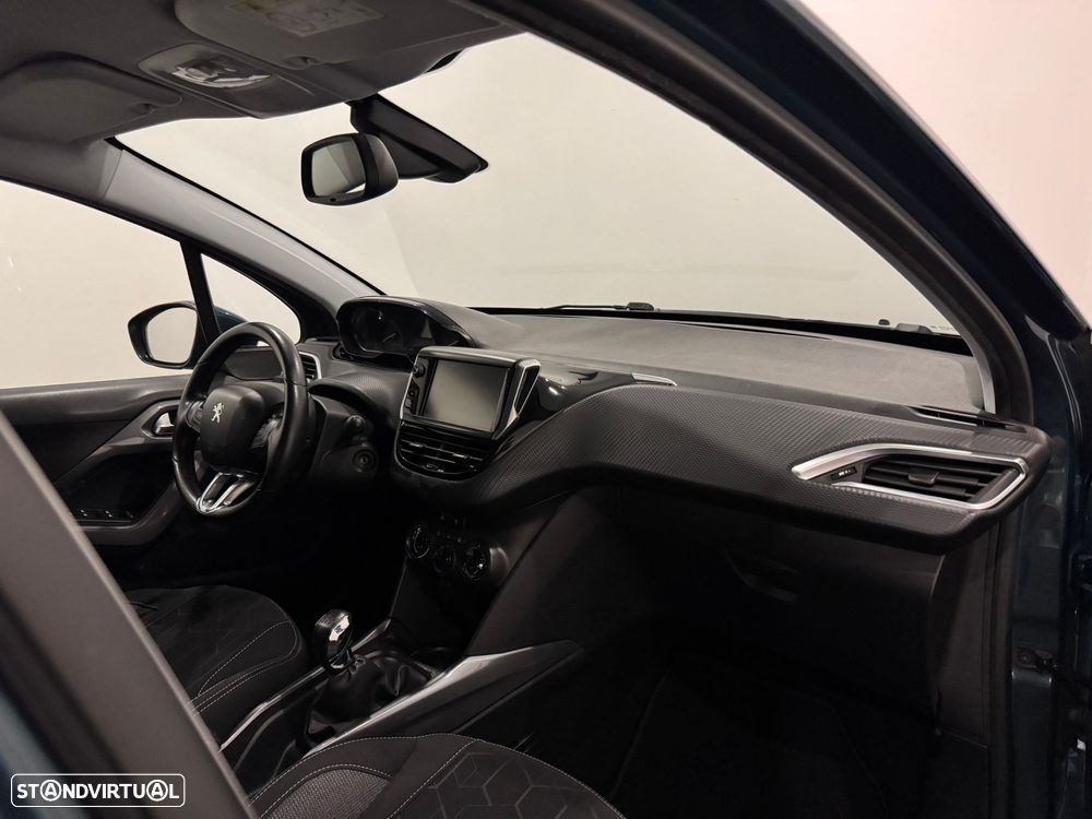Peugeot 2008 1.6 BlueHDi Style - 29