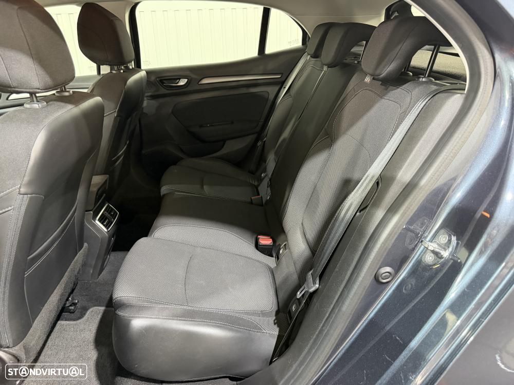 Renault Mégane 1.5 Blue dCi Techno EDC - 29