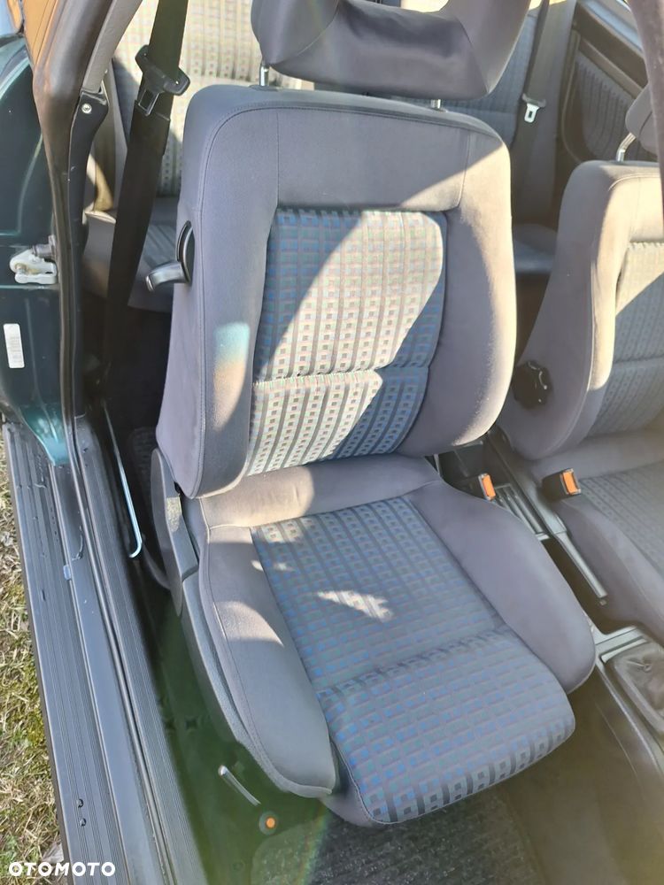 Audi Coupe 2.0 - 7
