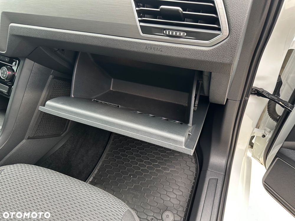 Volkswagen Touran 1.5 TSI EVO Comfortline DSG - 29