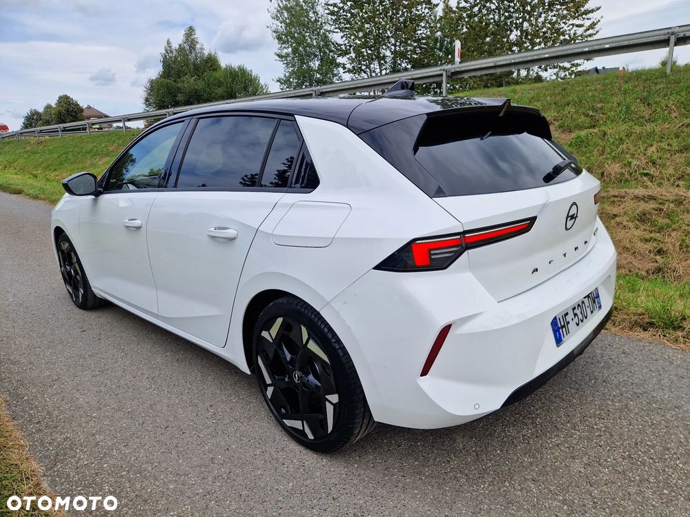 Opel Astra 1.6 T Plug-in Hybrid GSe - 6