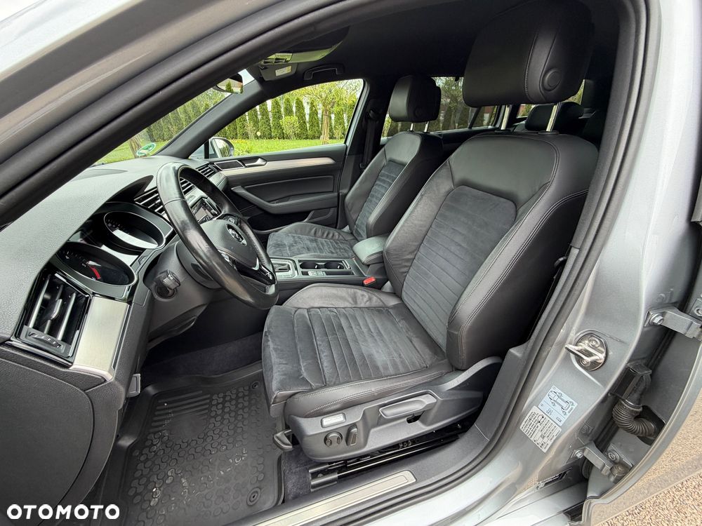 Volkswagen Passat Variant 2.0 TDI SCR DSG BlueMotion Highline - 6
