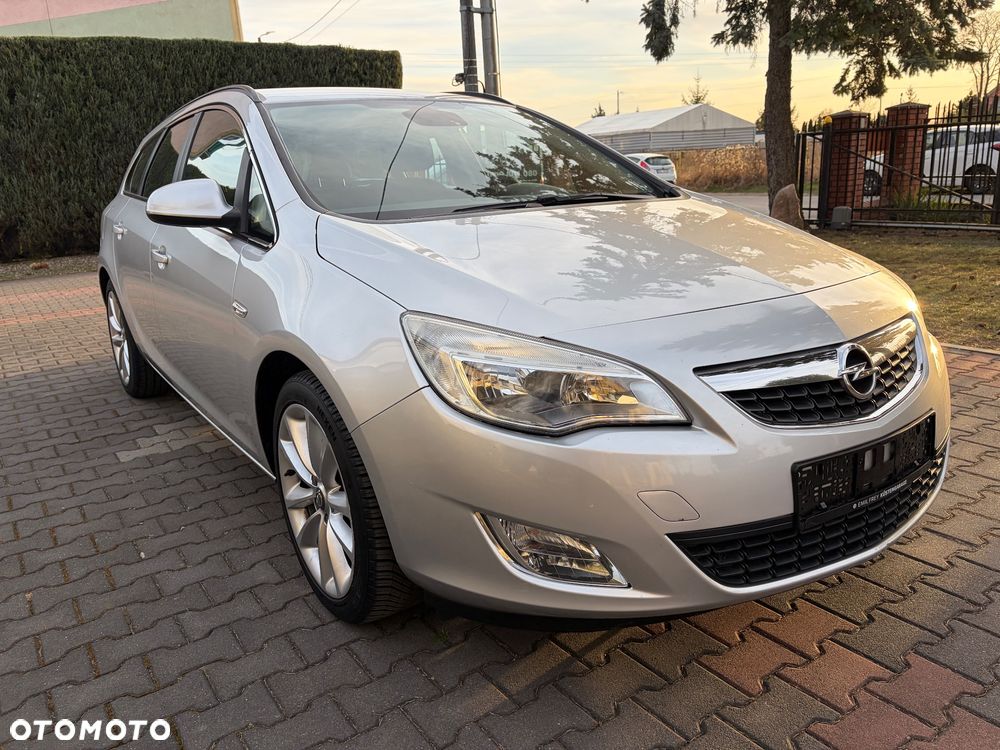 Opel Astra 1.6 Turbo Edition - 19