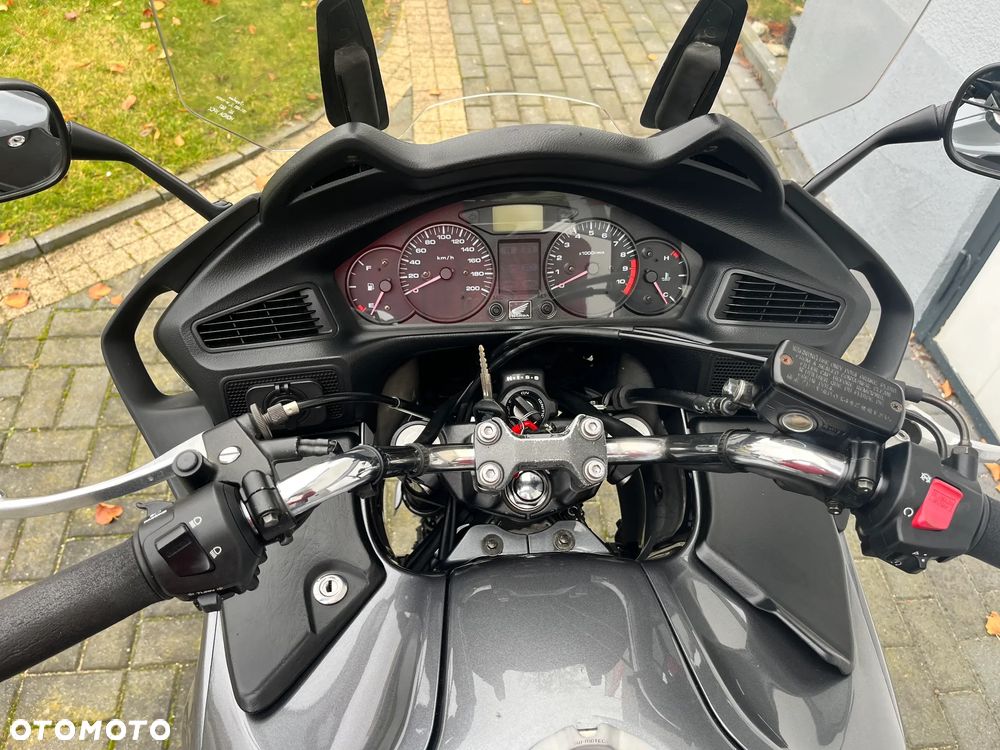 Honda Deauville - 19