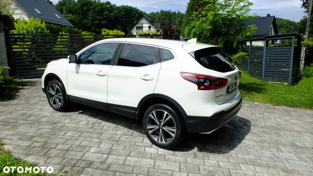 Nissan Qashqai 1.2 DIG-T N-Connecta EU6 - 11