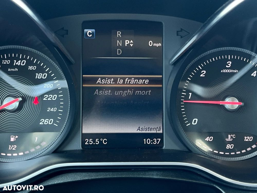 Mercedes-Benz GLC 250 d 4MATIC - 29
