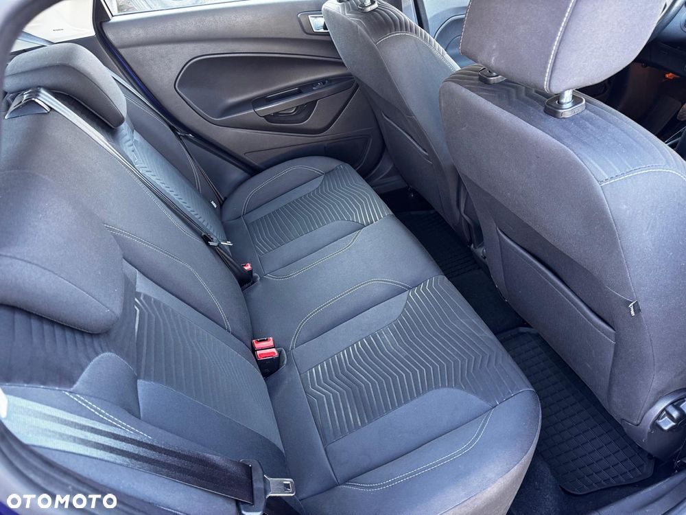 Ford Fiesta 1.0 EcoBoost Titanium - 29