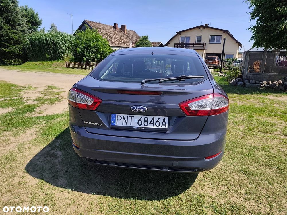 Ford Mondeo - 12