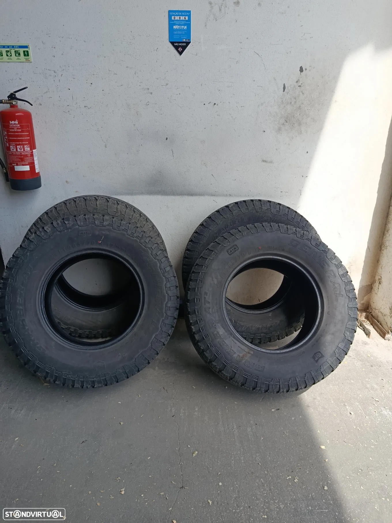 Pneus General Grabber  AT3 lt 285/70 R17 - 6