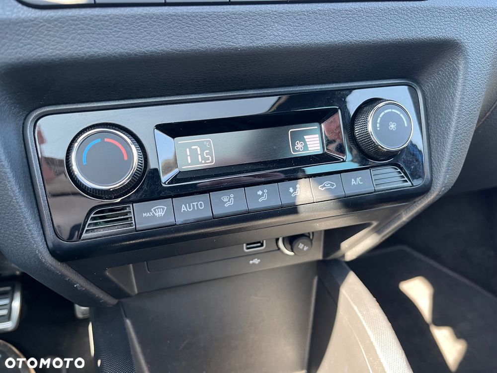 Skoda Fabia 1.0 TSI Monte Carlo - 19