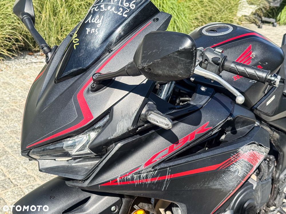 Honda CBR - 27