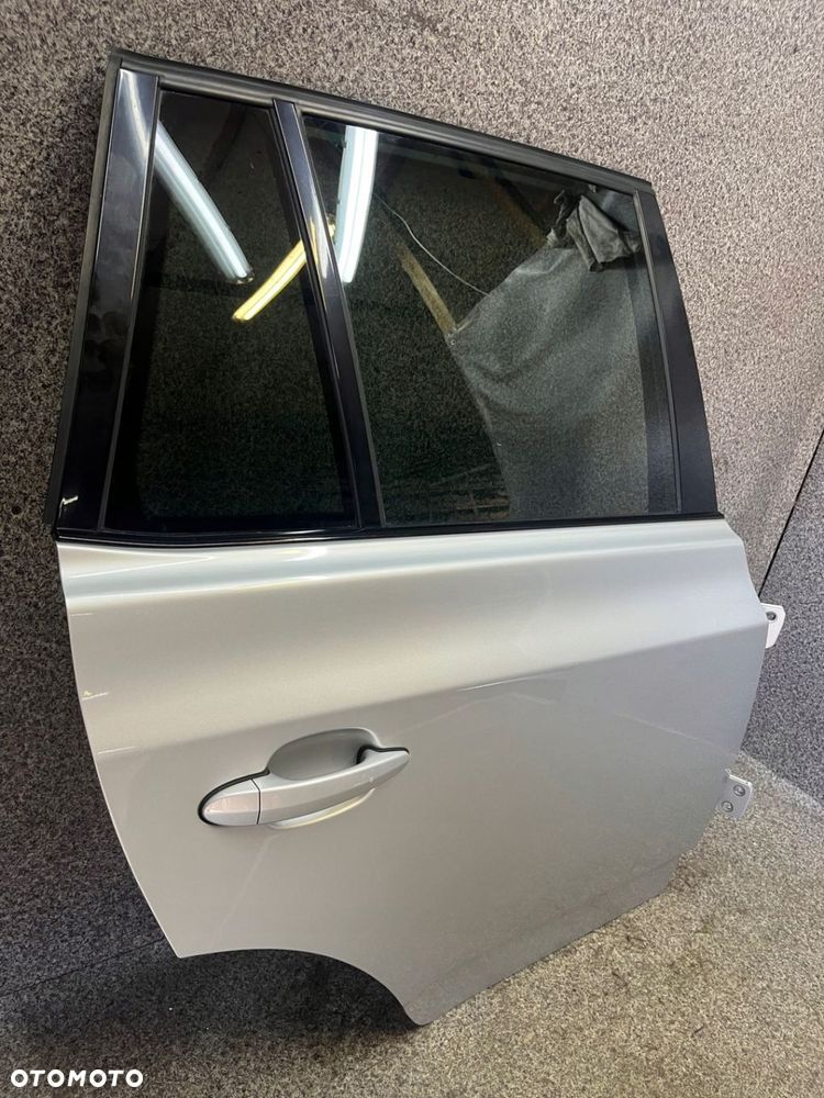 Drzwi prawy tyl tylne klamka 354/7 TITANSILBER METALLIC BMW X3 E83 110umFe - 4