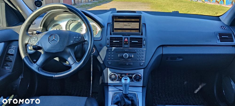 Mercedes-Benz Klasa C 220 CDI DPF Avantgarde - 9