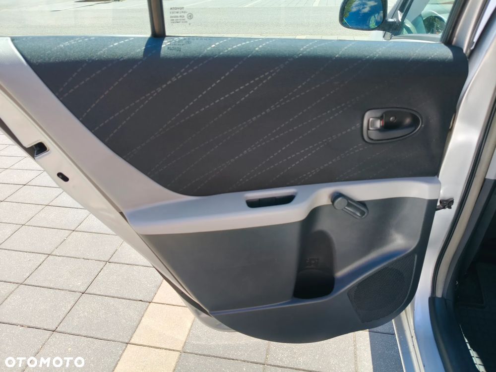Toyota Yaris 1.4 D-4D Luna A/C - 16
